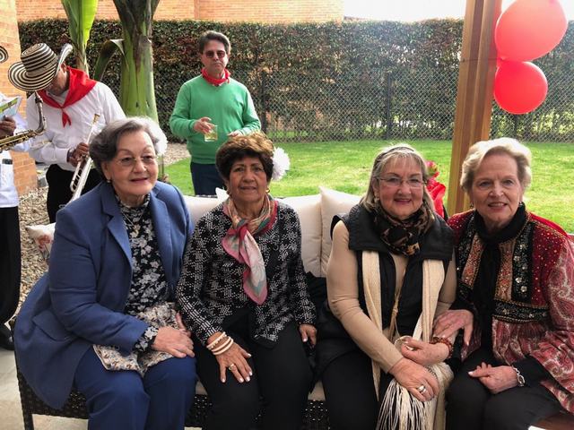 Fue una tarde amena para compartir en familia y evocar bellos momentos.